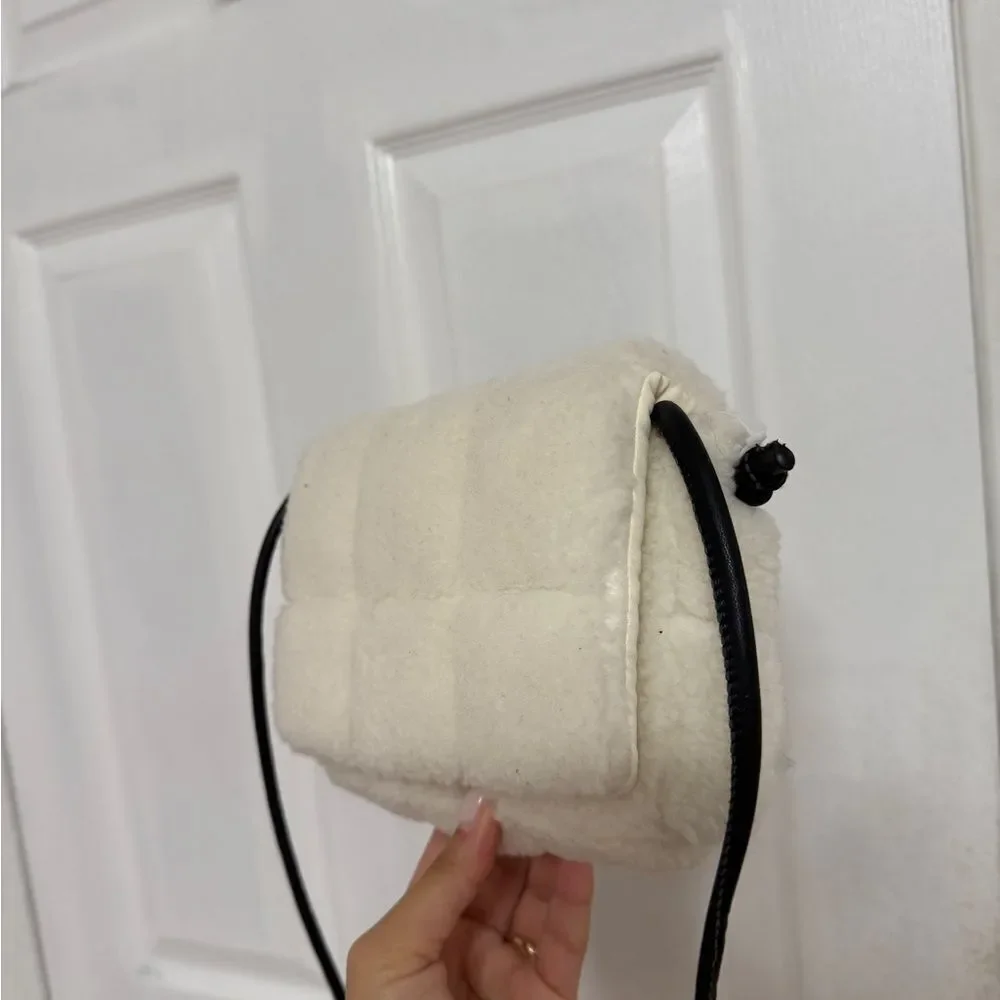Elegant Cream Crossbody Bag
